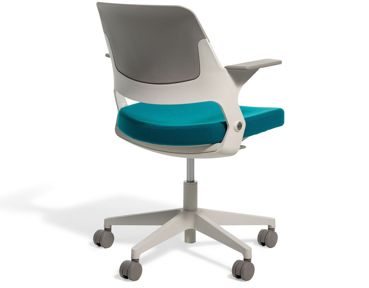 ollo light task chair with arms