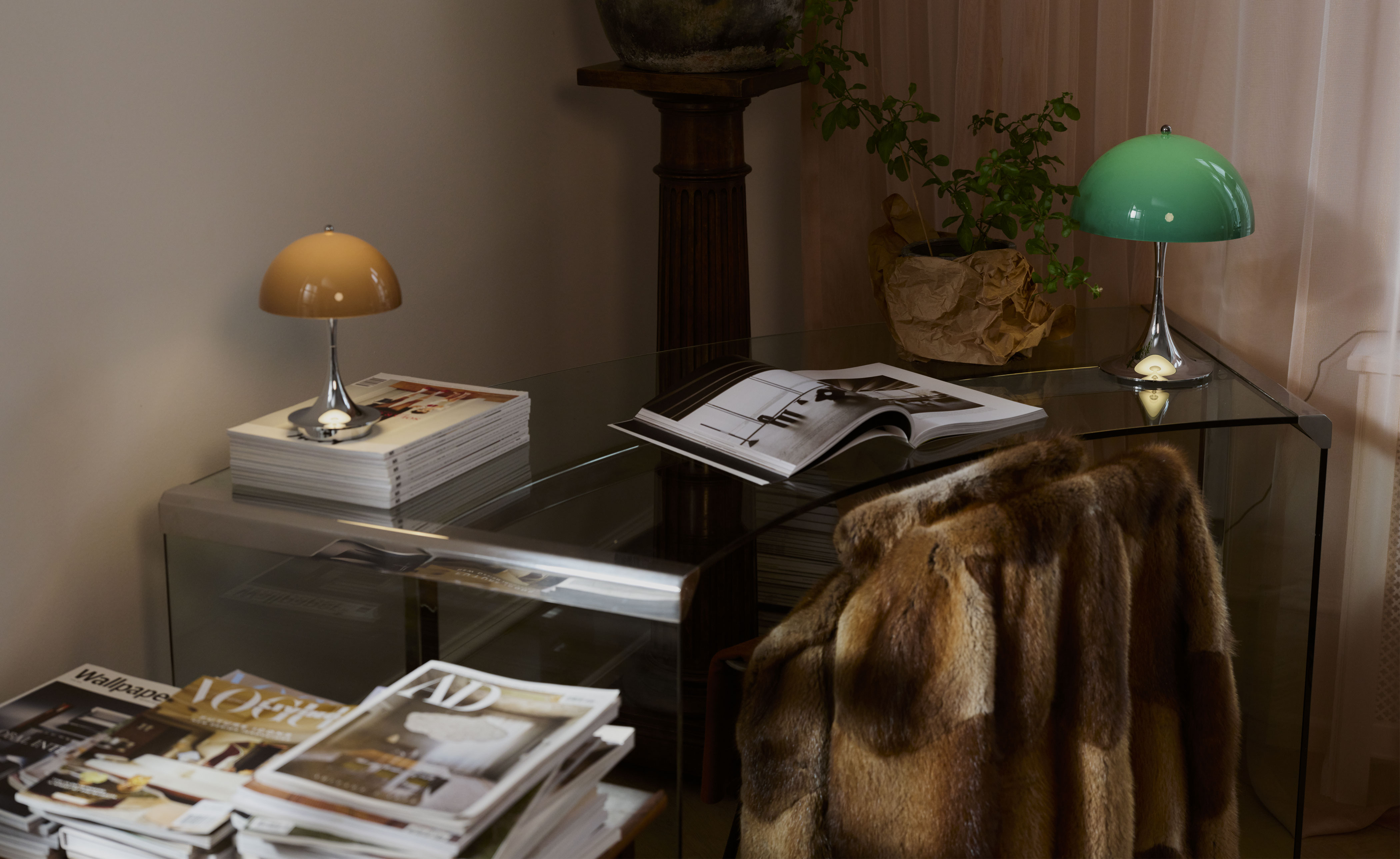 Panthella 250 Portable Table Lamp