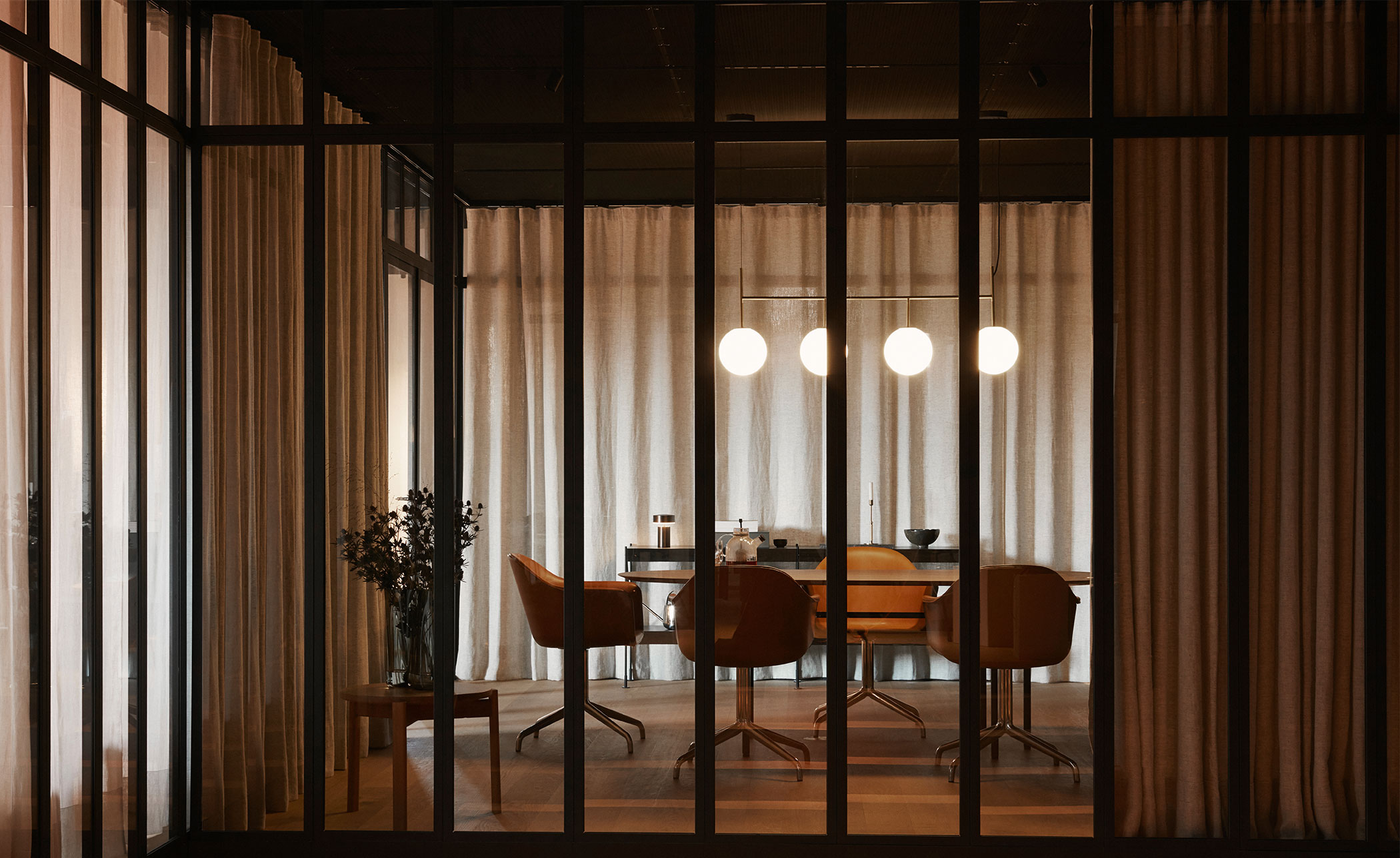 Passage Lounge Table