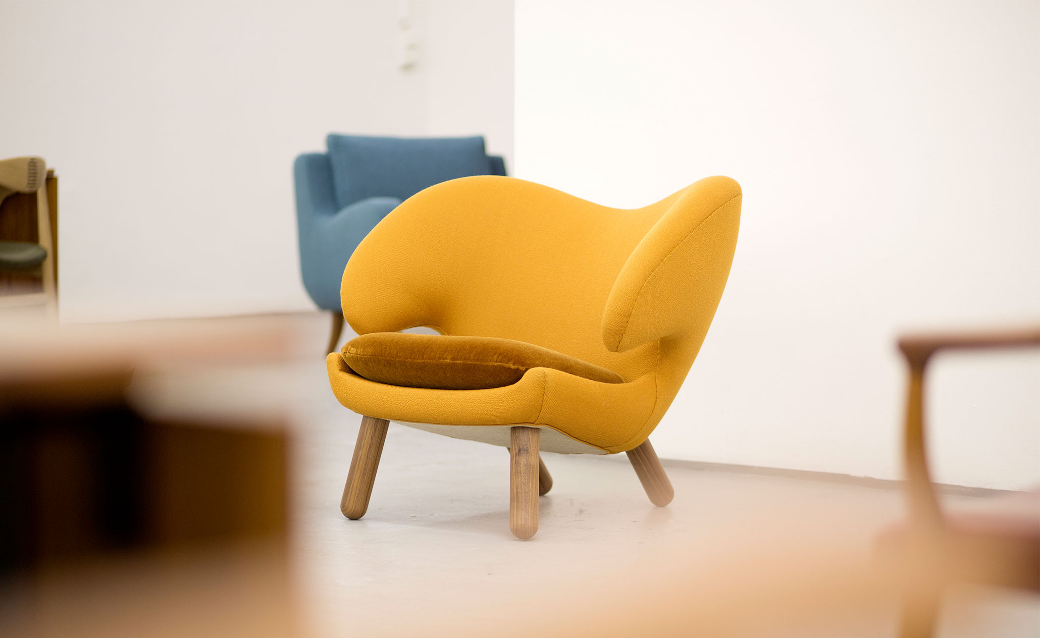 Pelican Chair