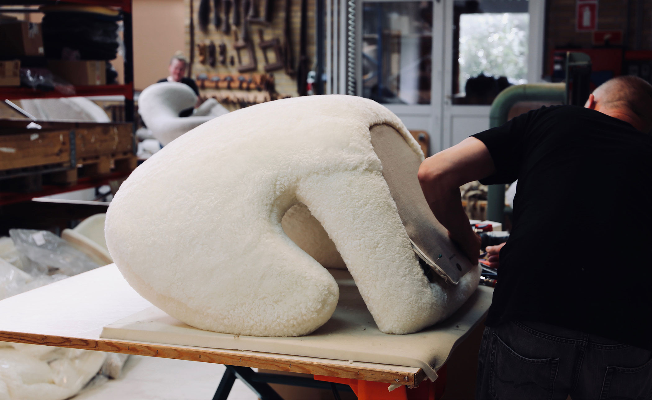 Pelican Chair with Sheepskin