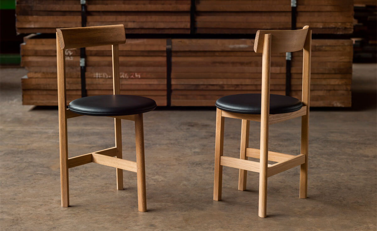 petit three leg chair 797