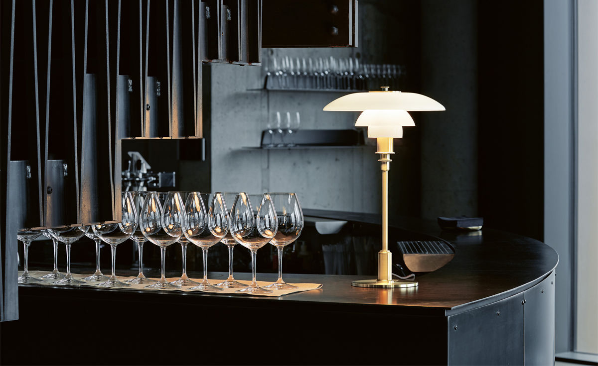 ph 3/2 table lamp