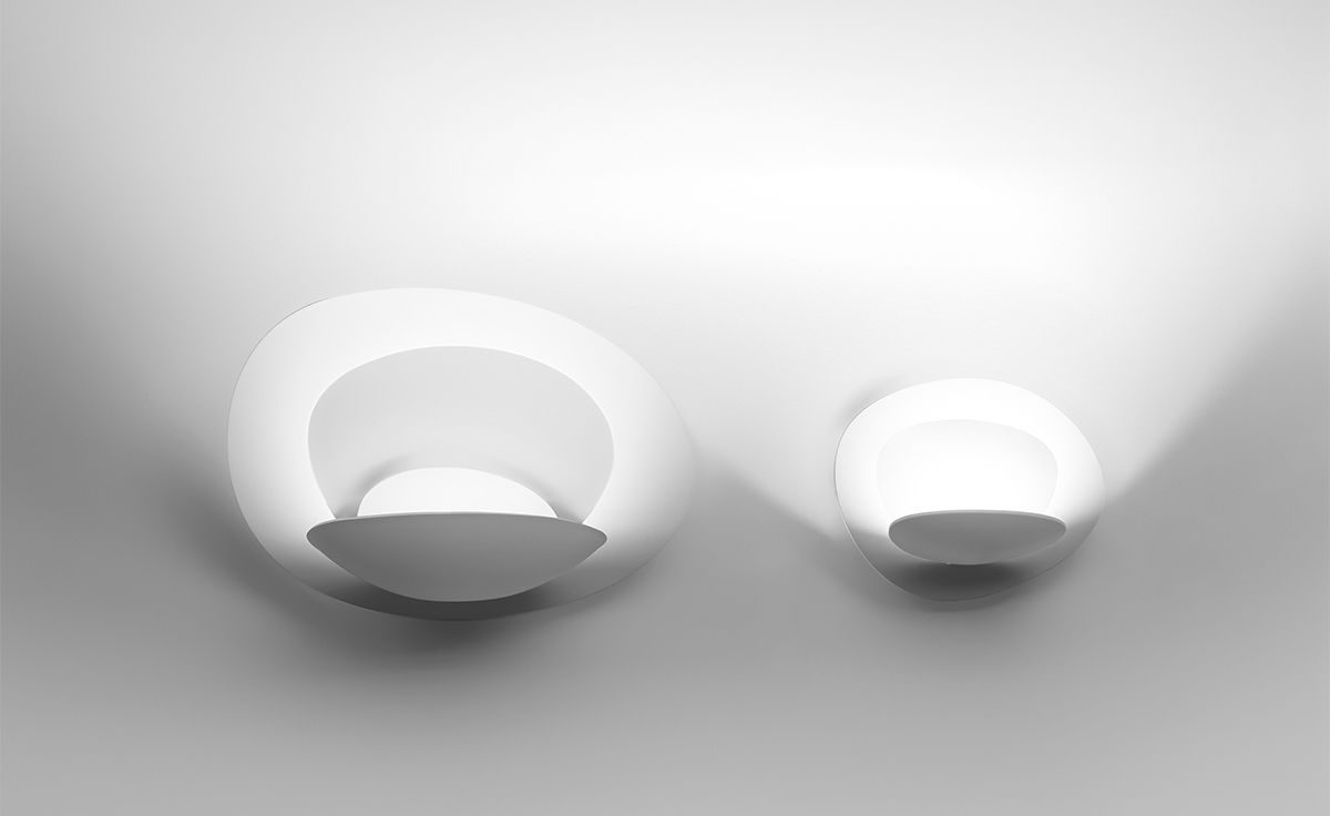 pirce micro wall light