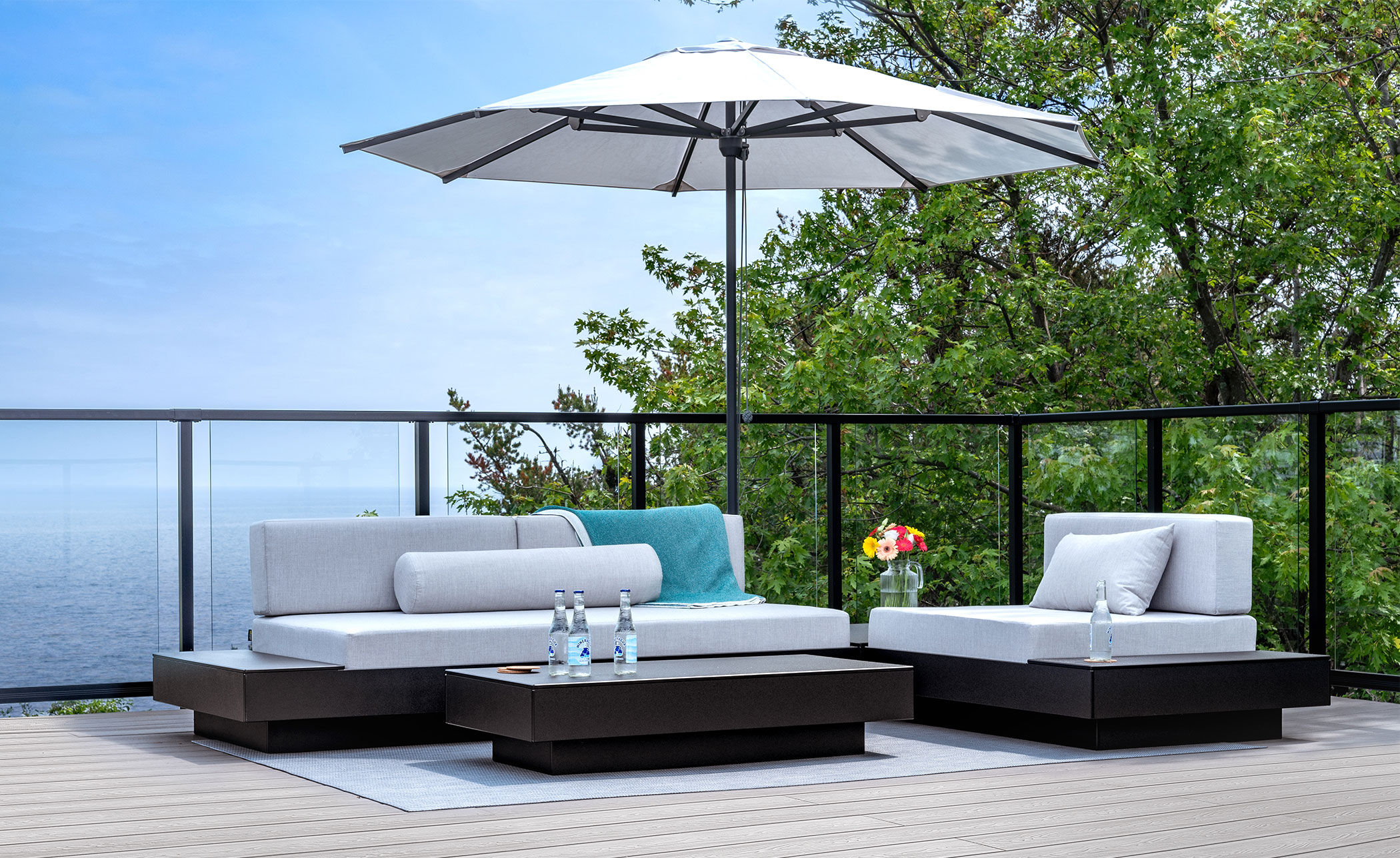Platform One Chaise