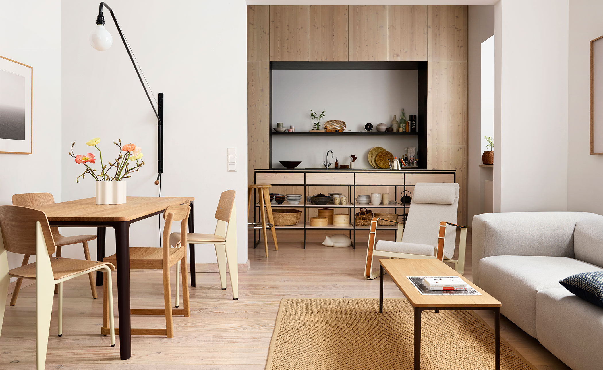 prouvé cité lounge chair