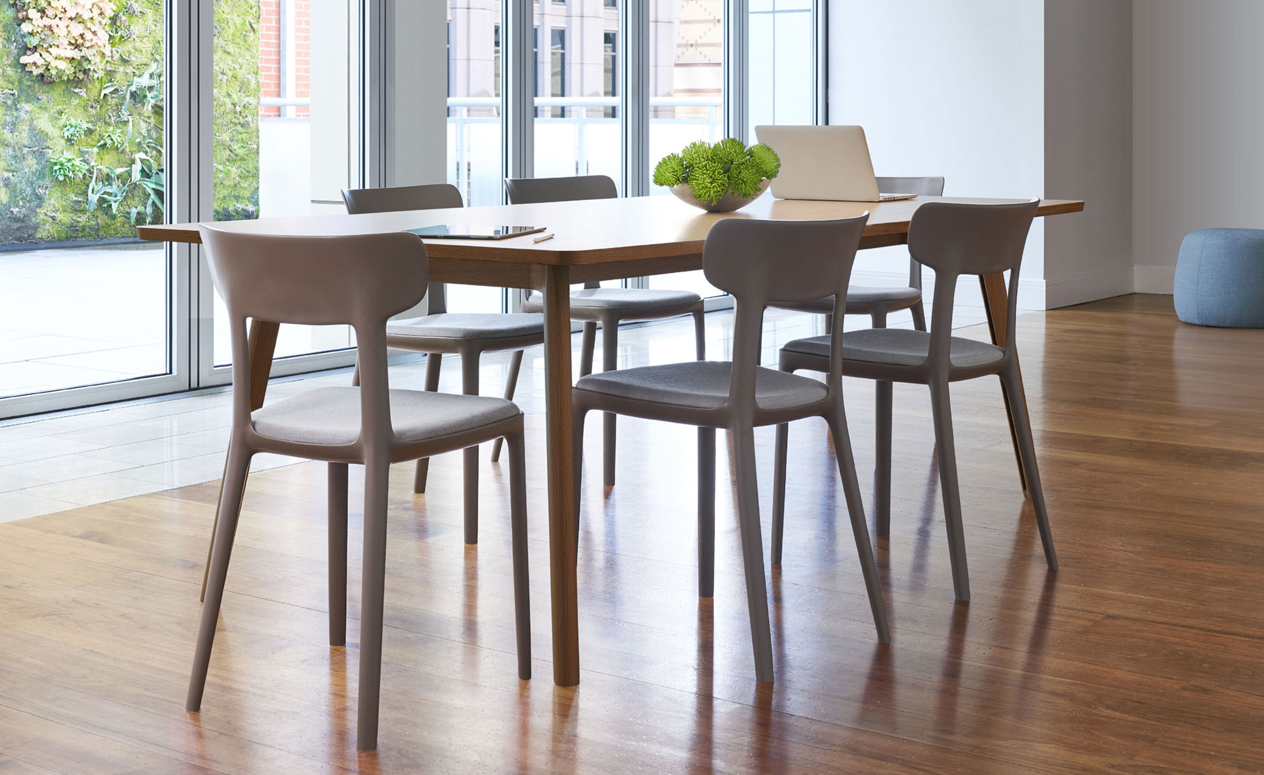 Queue Dining Chair
