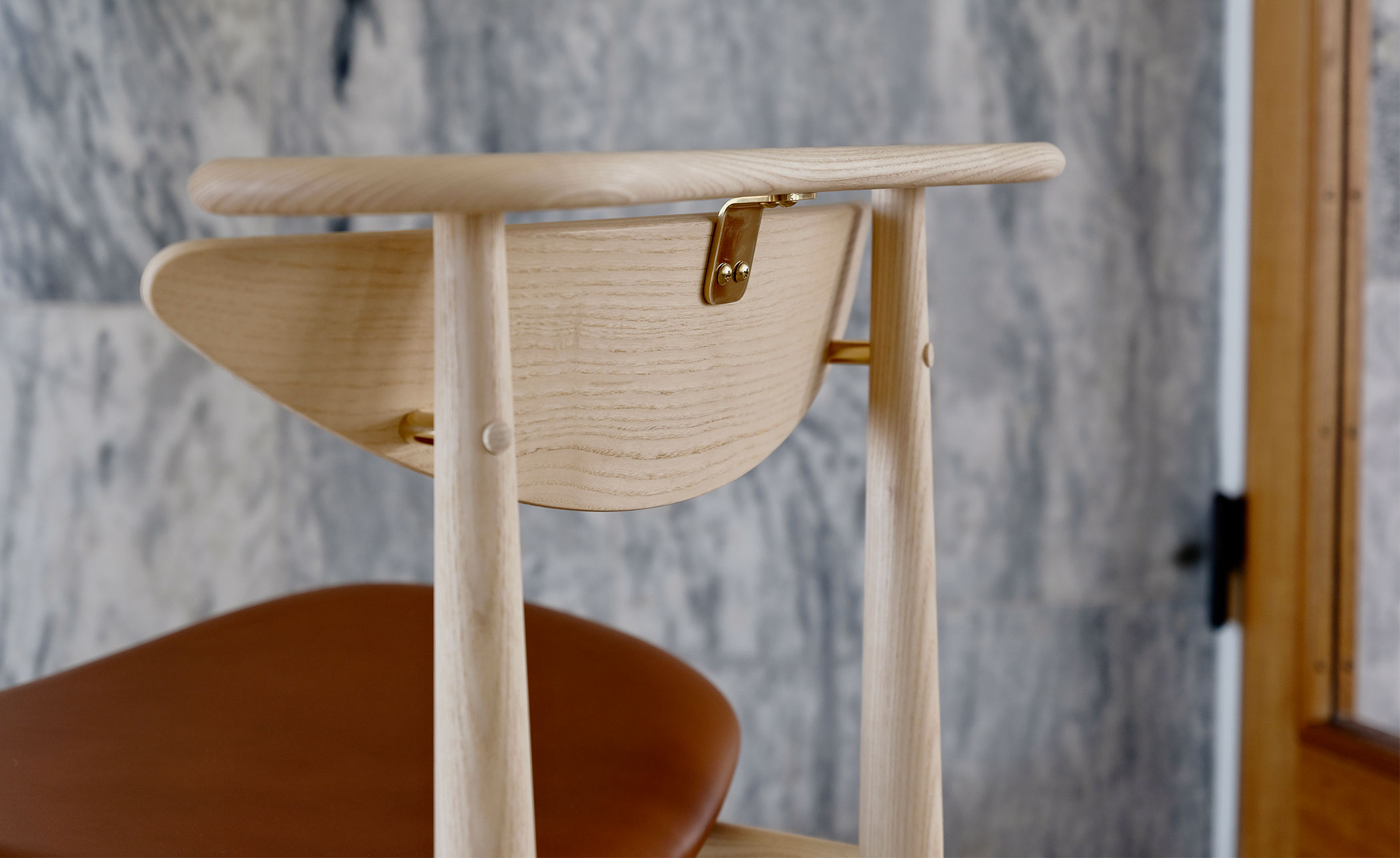 Reading Chair with upholstered seat