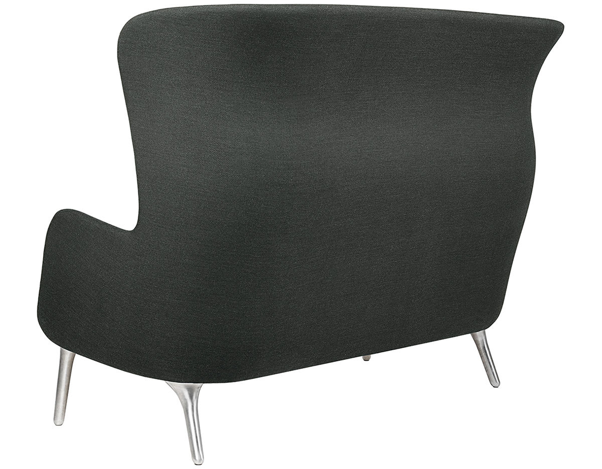 ro™ sofa with metal base