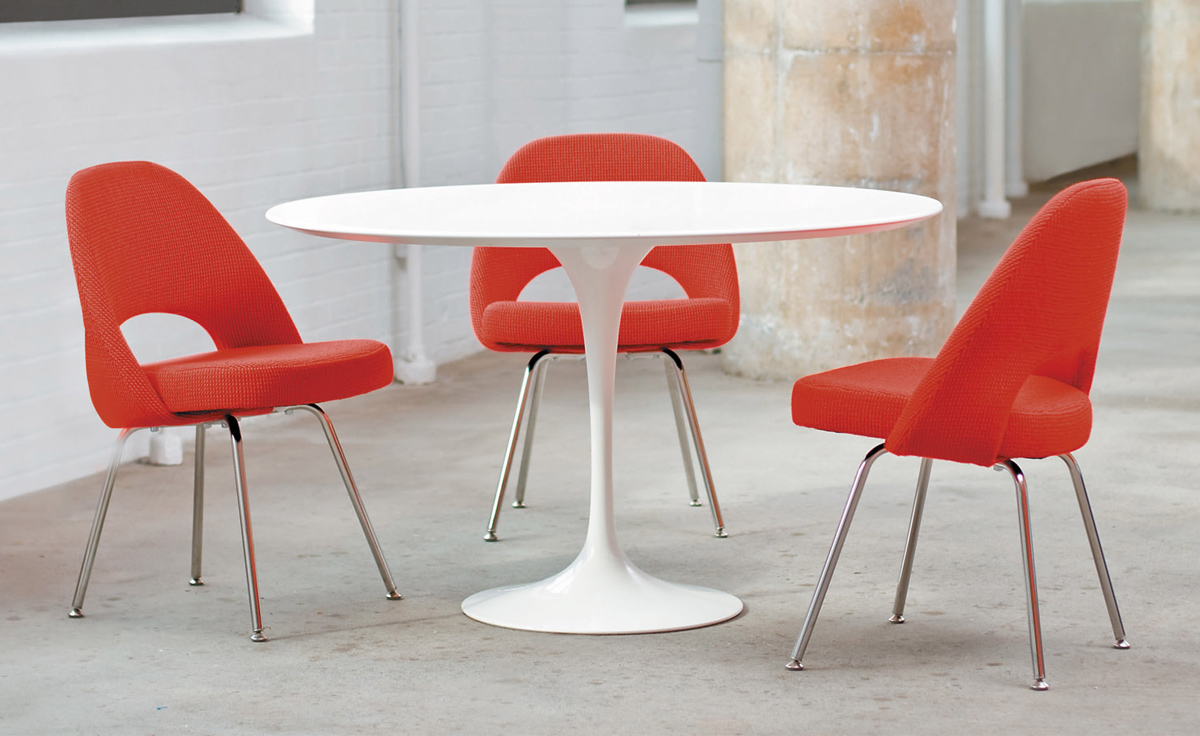 saarinen executive side chair with metal legs