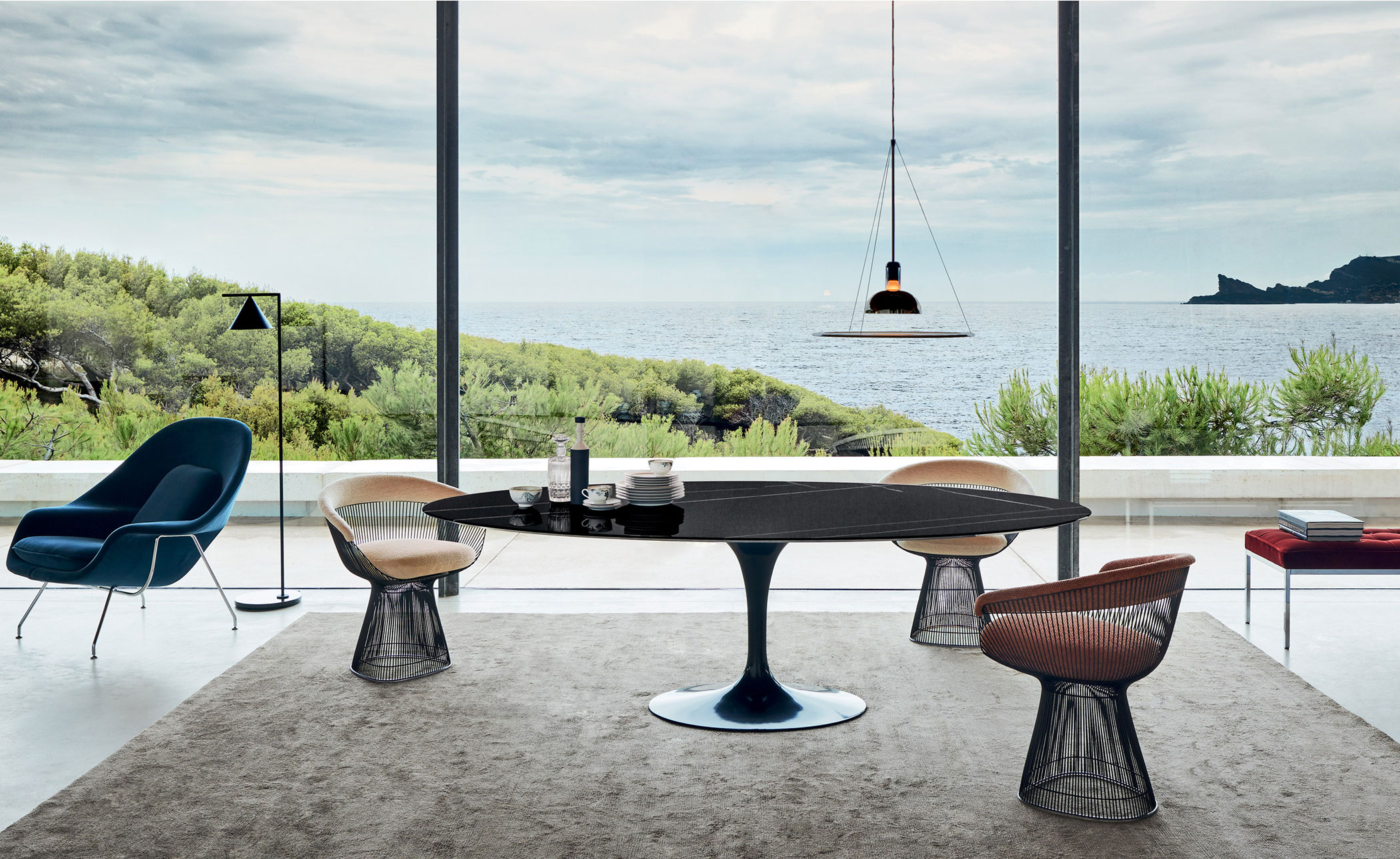 saarinen dining table - 96" oval