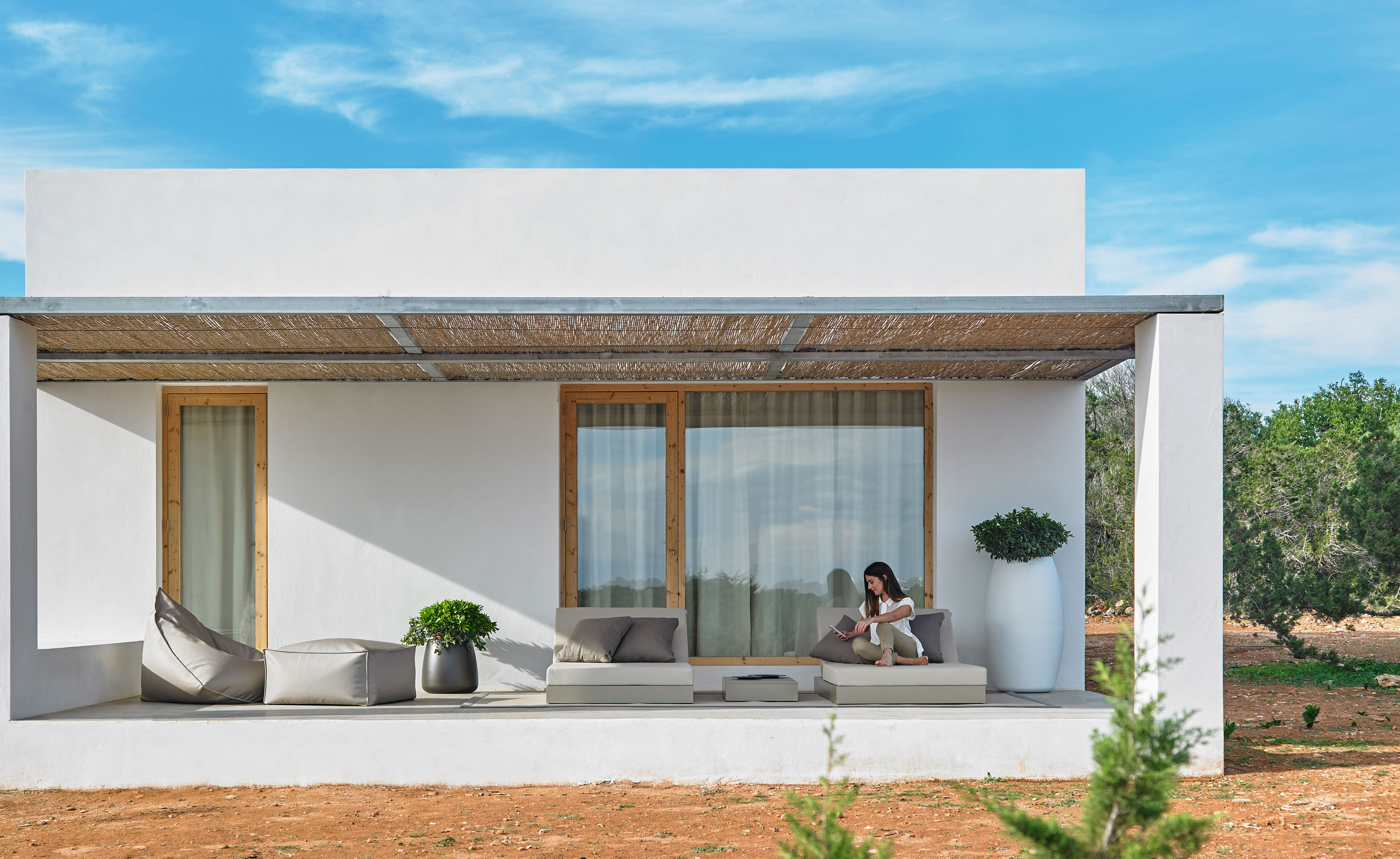 Sahara Planter 2