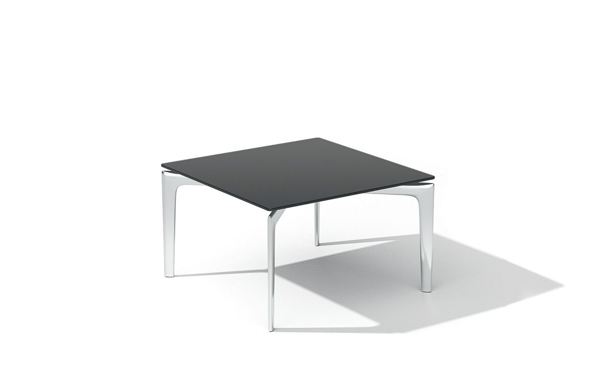 saul square table