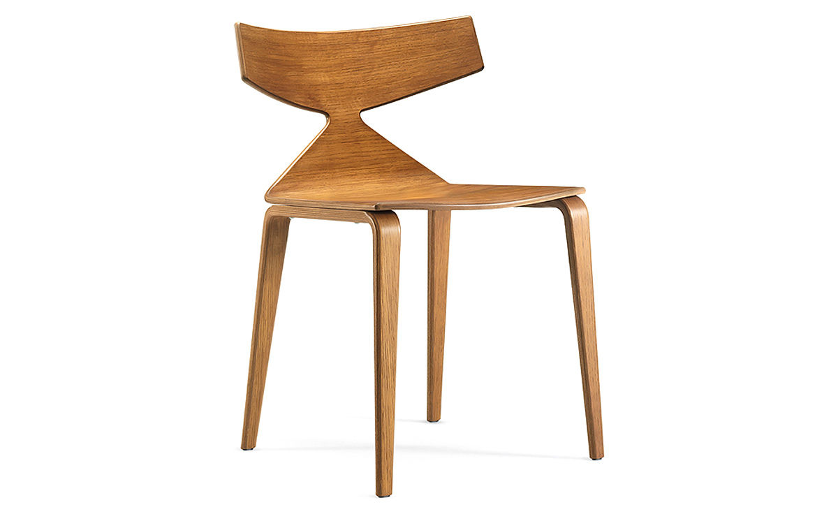saya chair with wood legs