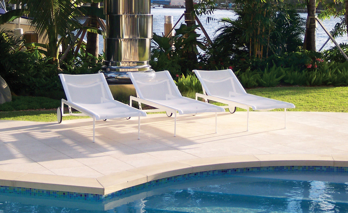 schultz adjustable chaise lounge