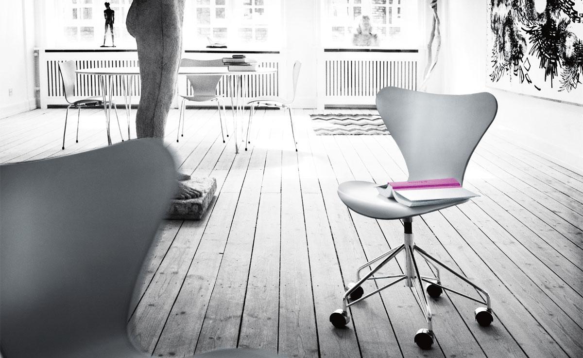 series 7 swivel side chair color