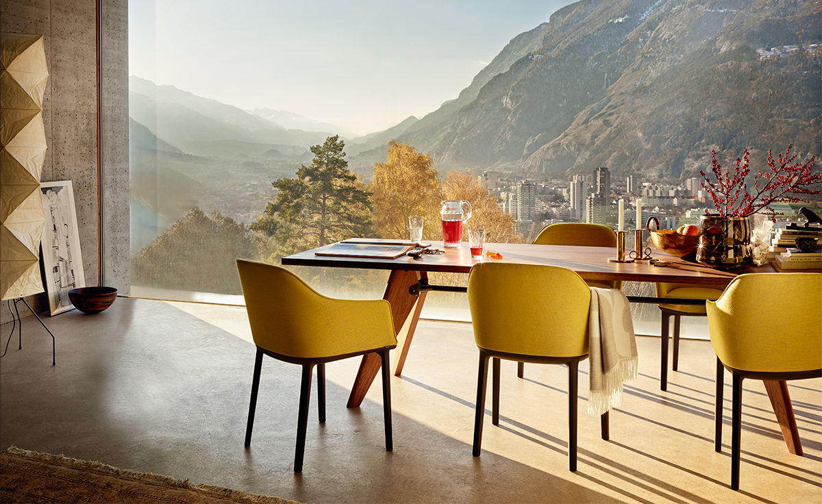 softshell chair with four leg base
