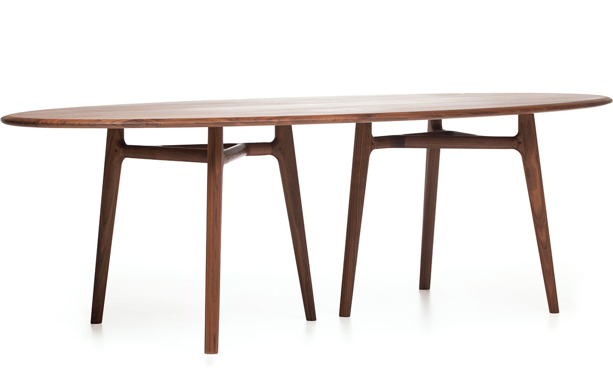 solo dining table 752
