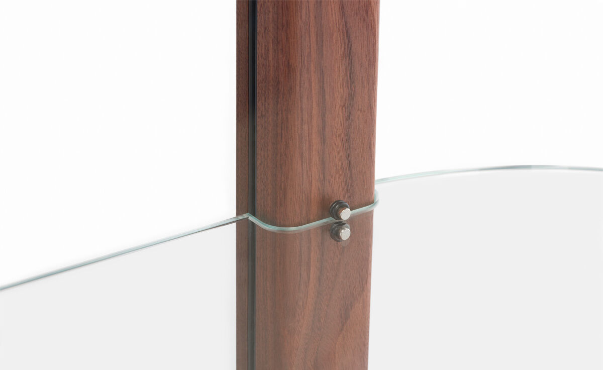 solo tall vitrine 789t