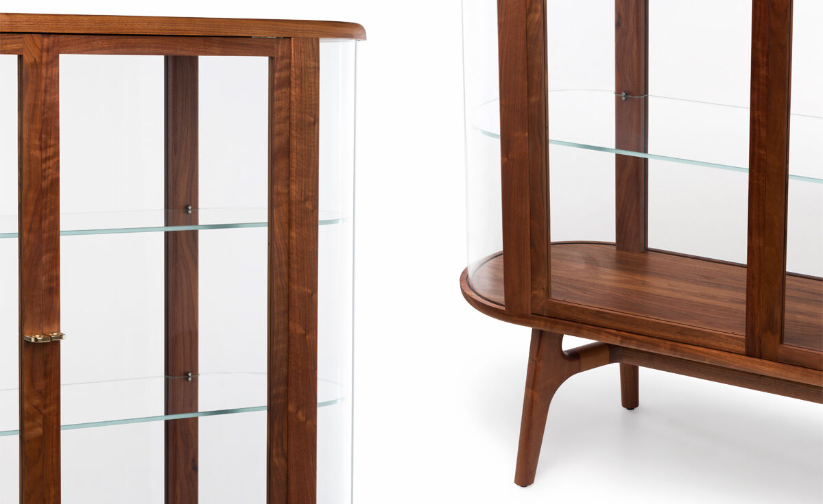 solo tall vitrine 789t