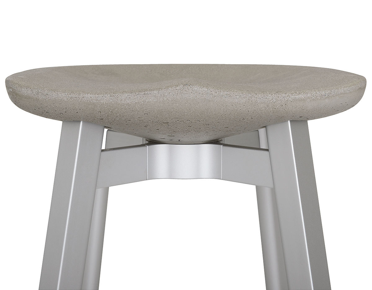 su stool with concrete seat