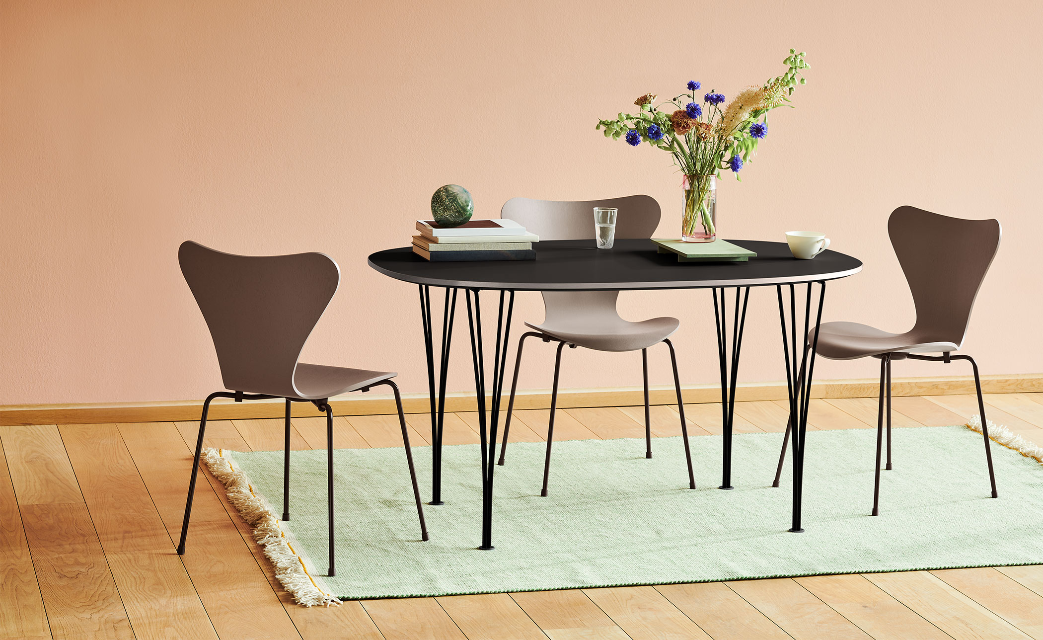 superellipse span leg 70.8" table