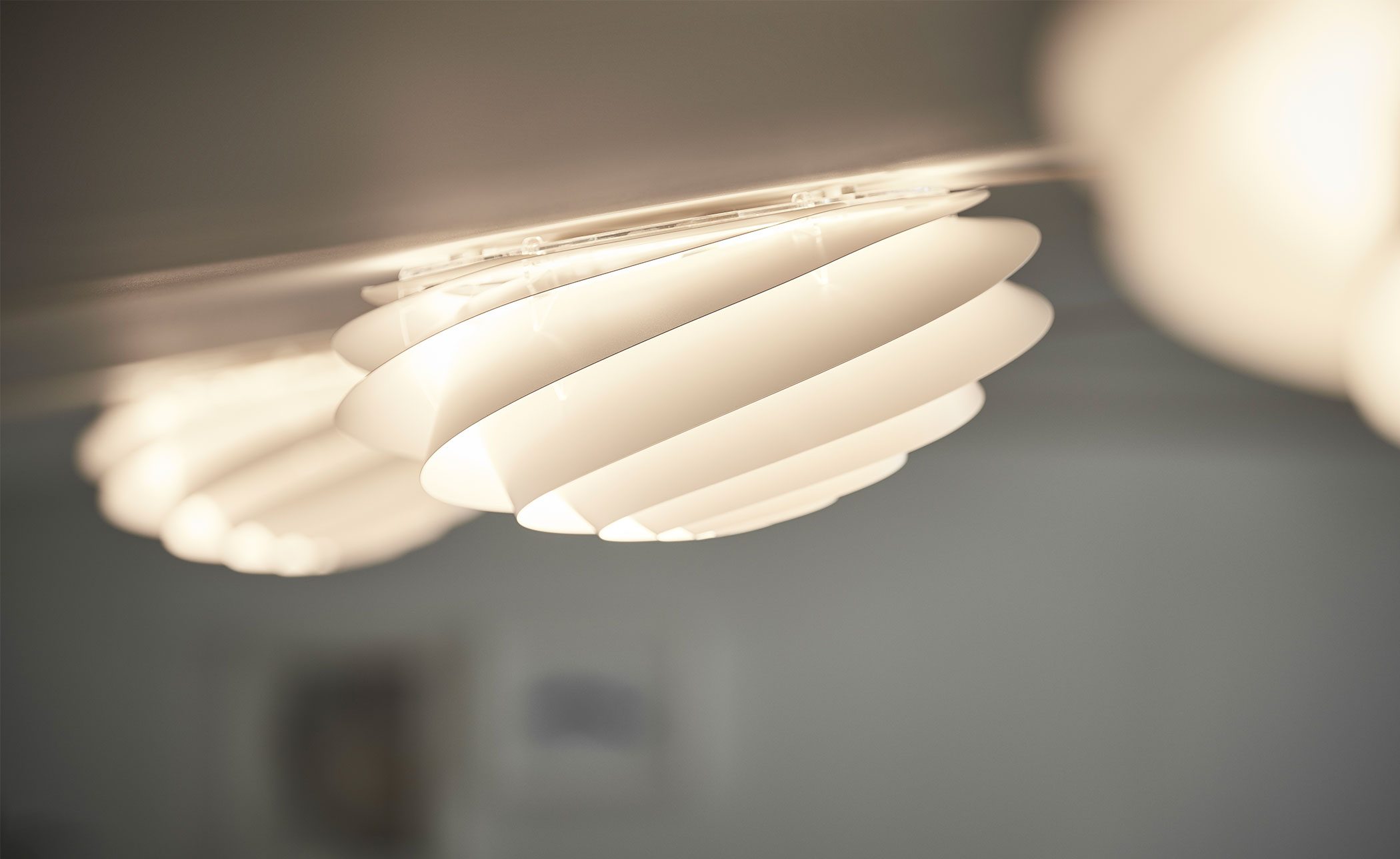 Swirl Wall/Ceiling Lamp