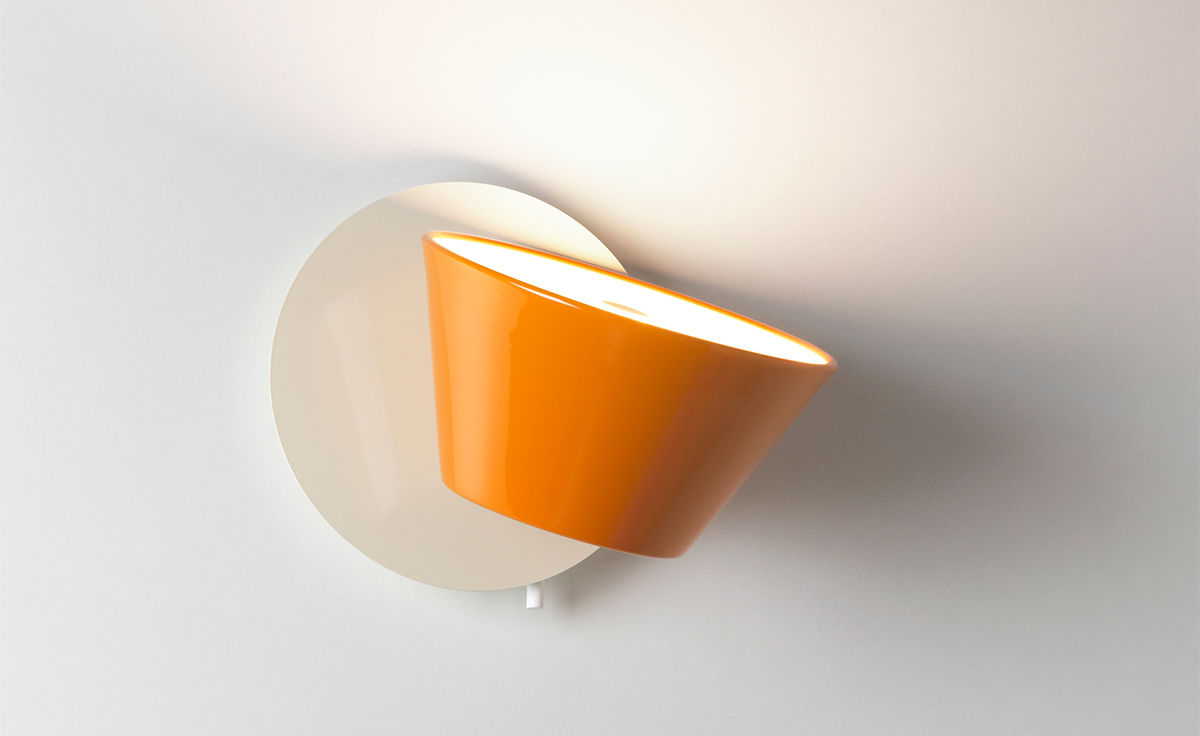 tam tam a wall light