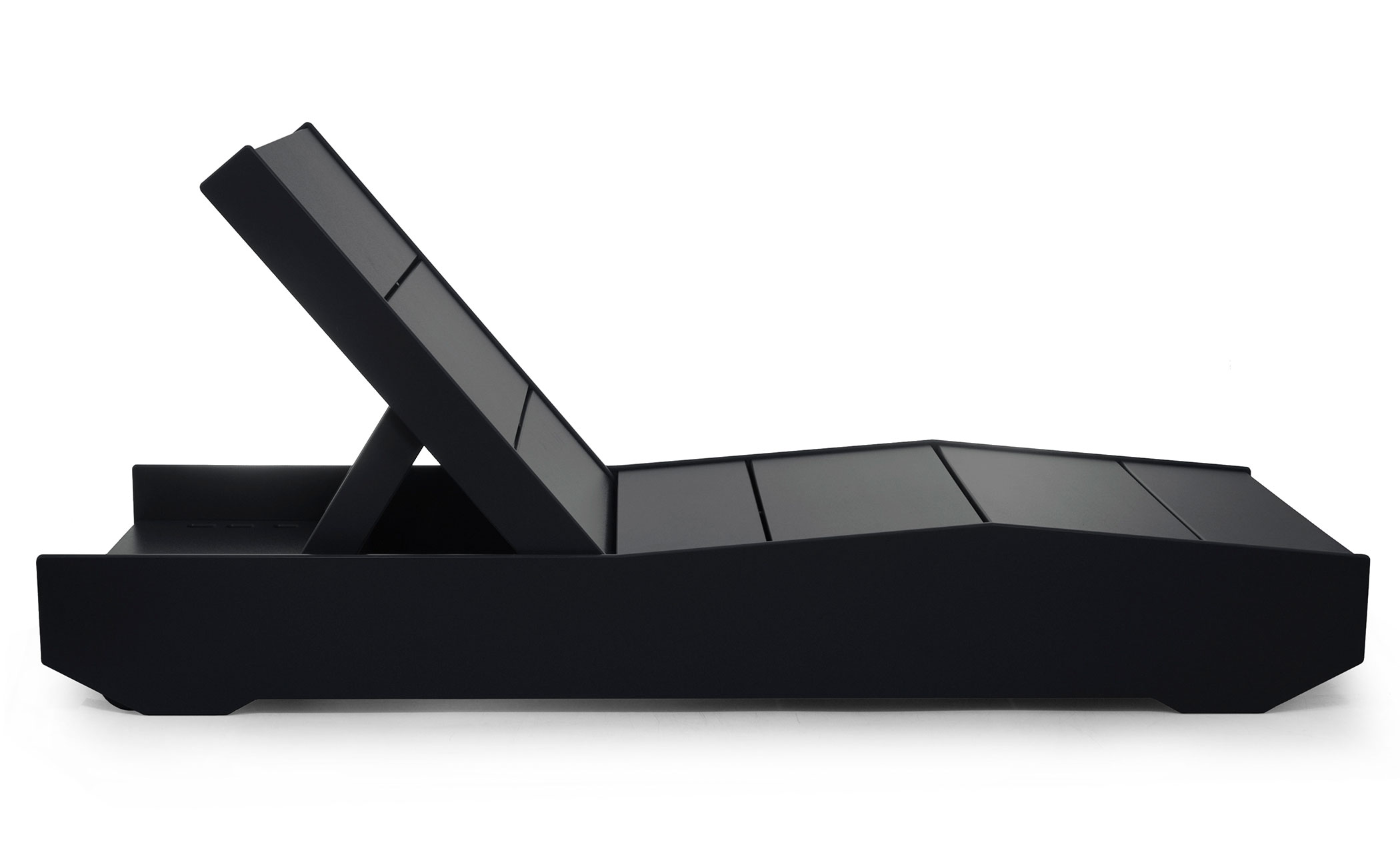The 405 Chaise