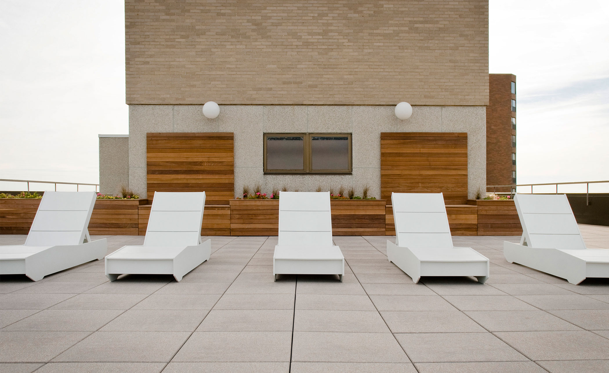 The 405 Chaise