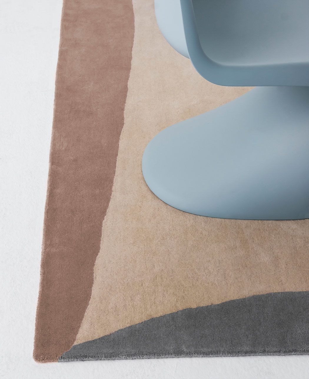 Tones Tufting Rug