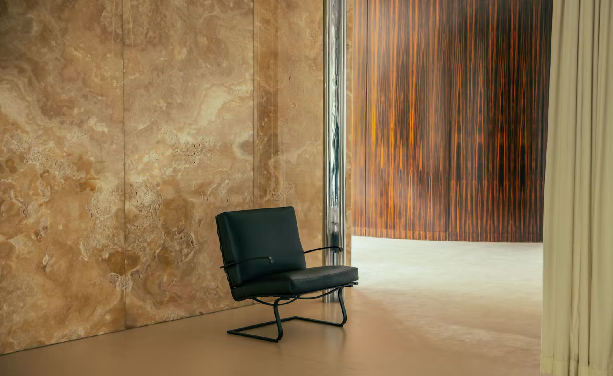 Tugendhat Armchair