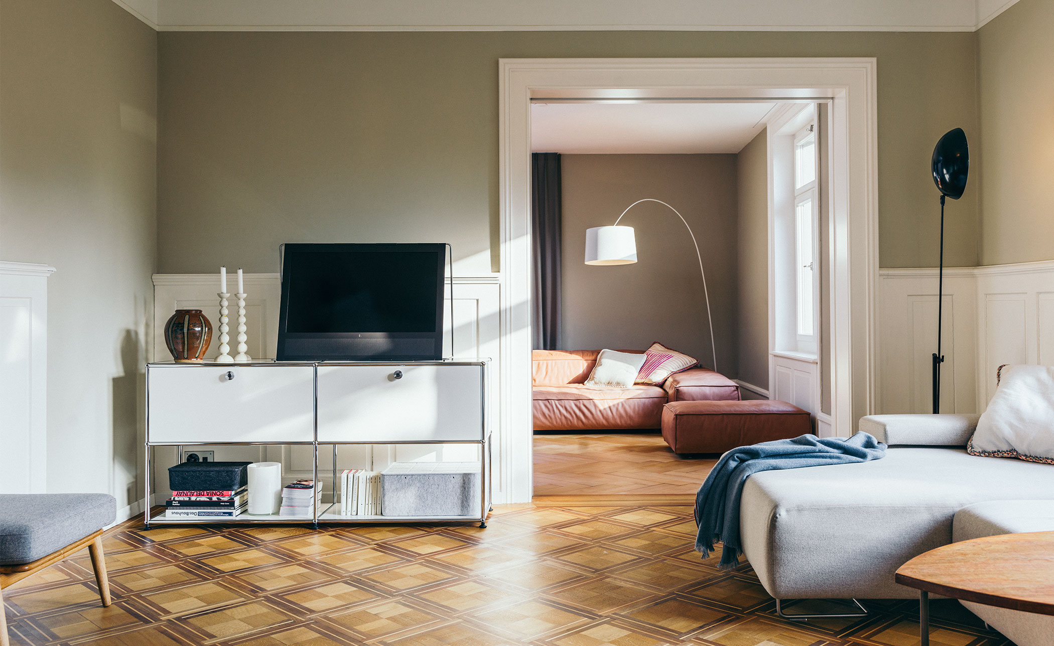 USM Haller Side Table M21