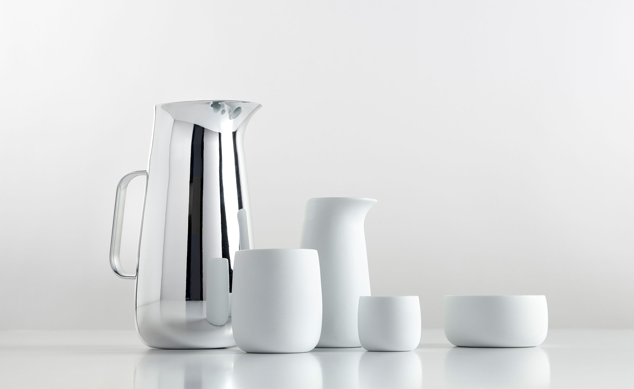 Norman Foster Vacuum Jug