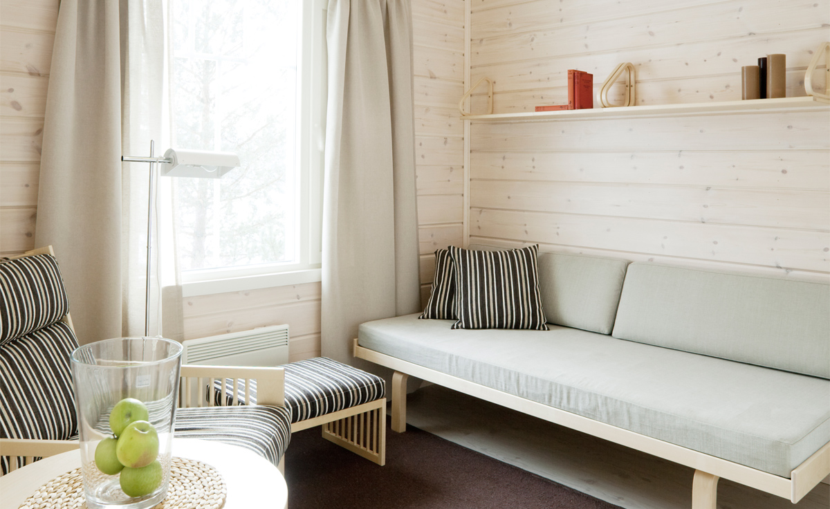 aalto wall shelf 112