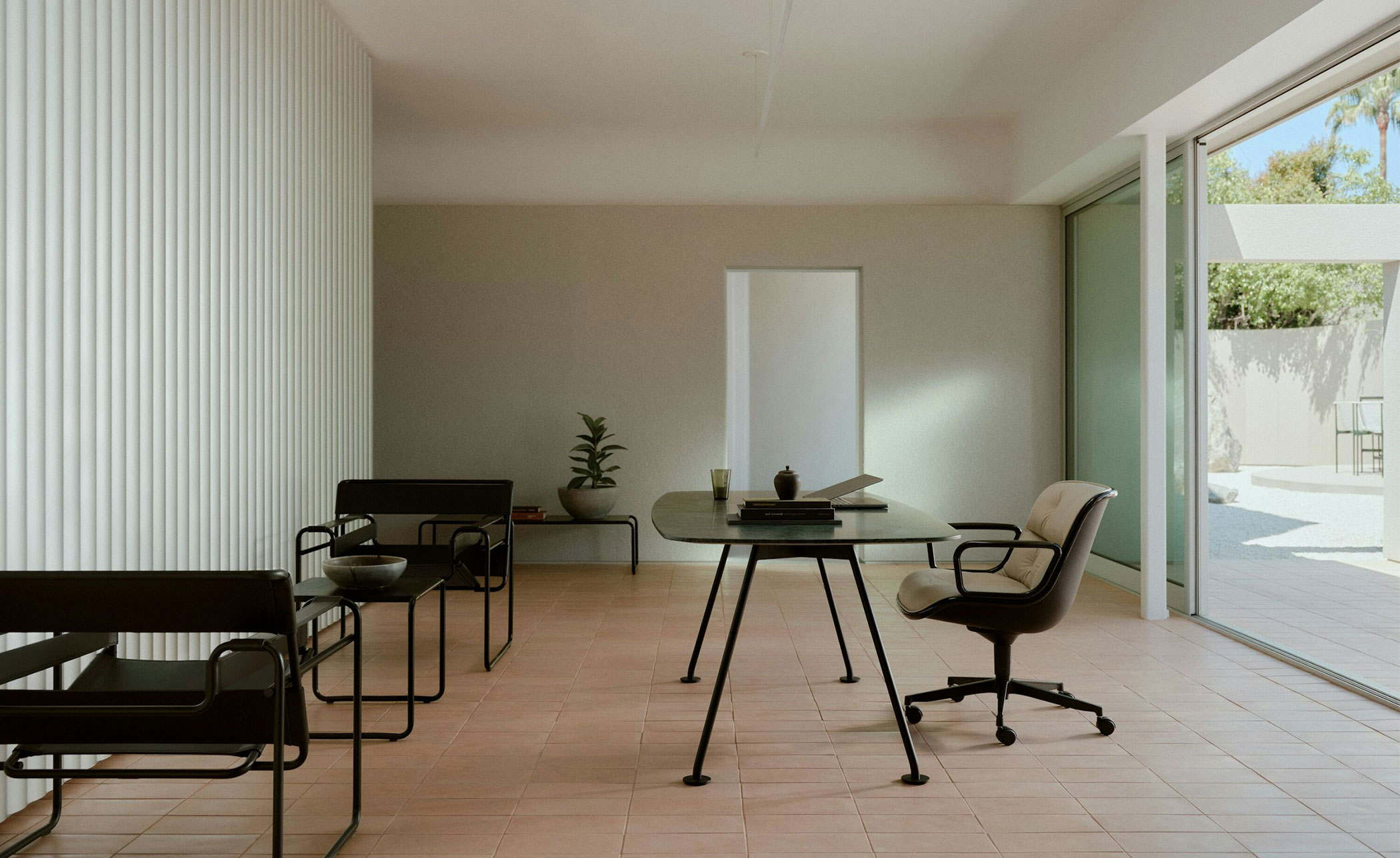 wassily lounge chair