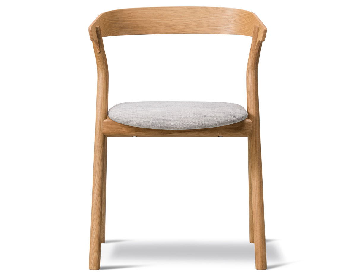 yksi chair with upholstered seat